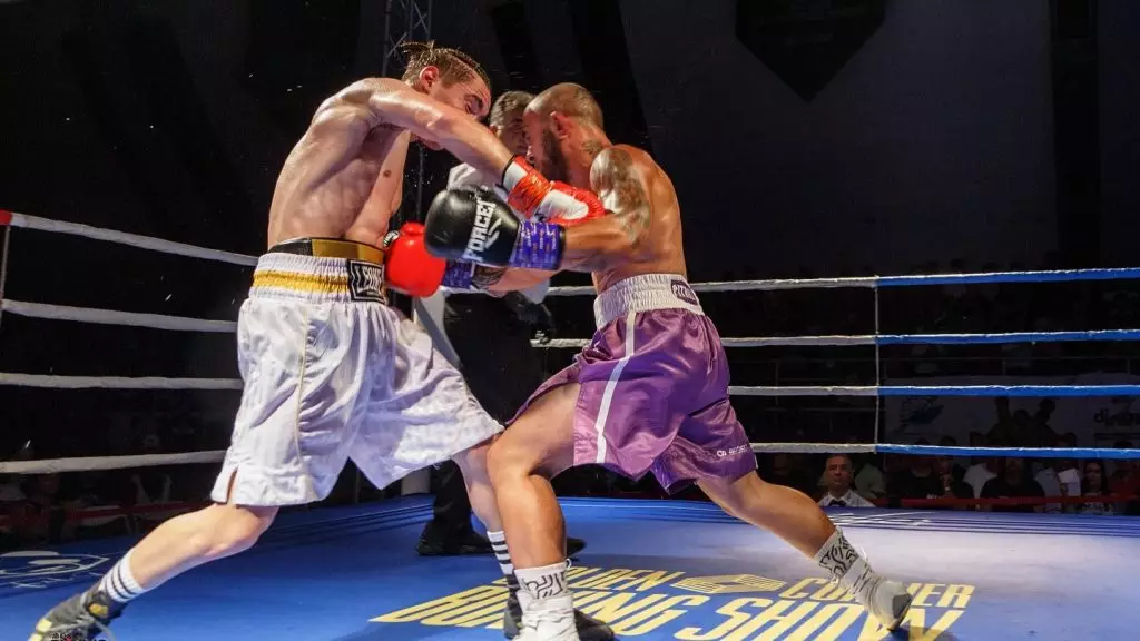 Ο αγώνας Χουσεΐνογλου με Σαρκίρη στο Golden Corner Boxing Show (vid)