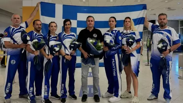 Επέστρεψε από το Παρίσι η εθνική ομάδα Muaythai