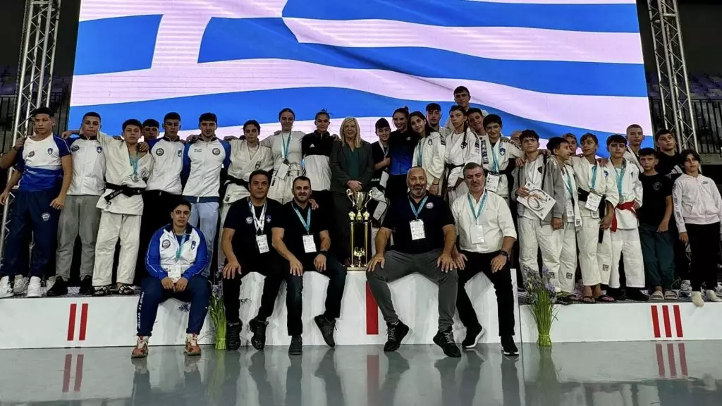 Με 102 μετάλλια επιστρέφει η εθνική ομάδα Ju Jitsu από το Βαλκανικό πρωτάθλημα στη Ρουμανία